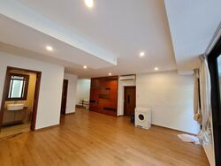 Lornie Road (D11), Terrace #453975481